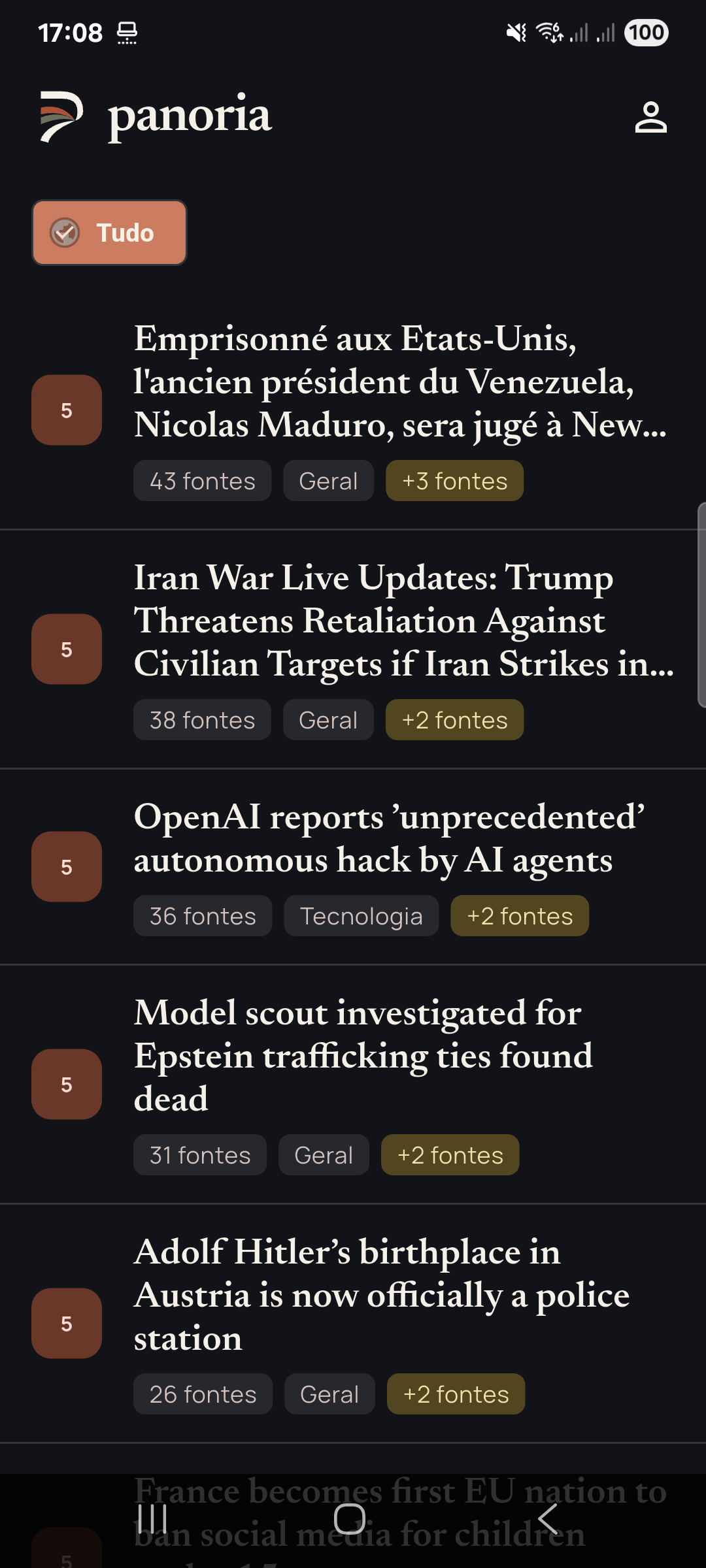 Panoria personalized news feed